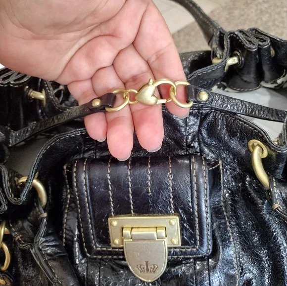 Juicy Couture Leather Black Shoulder Bag